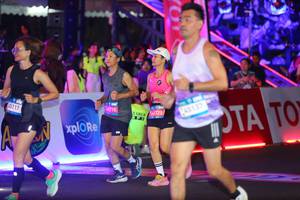 BIB: 
                            <button type="button" onclick="openModal(23194010)" class="btn btn-primary btn-sm float-right btn-popup" data-toggle="modal" data-target=".modal-high-quality">
                        <i class="fas fa-shopping-cart"></i> Add to Cart
                    </button>
                                            <button type="button" onclick="isThisMe(23194010, true)" class="btn btn-success btn-sm float-right btn-popup btn-isme hidden" data-toggle="tooltip" data-placement="bottom" title="นี่คือรูปของคุณใช่ไหม คลิกที่นี่เพื่อเอาเข้าอัลบั้ม">
                        <i class="fas fa-plus"></i> Add to album
                    </button>
                    <button type="button" onclick="isThisMe(23194010, false)" class="btn btn-warning btn-sm float-right btn-popup btn-isnotme hidden">
                        <i class="fas fa-ban"></i> Remove from album
                    </button>